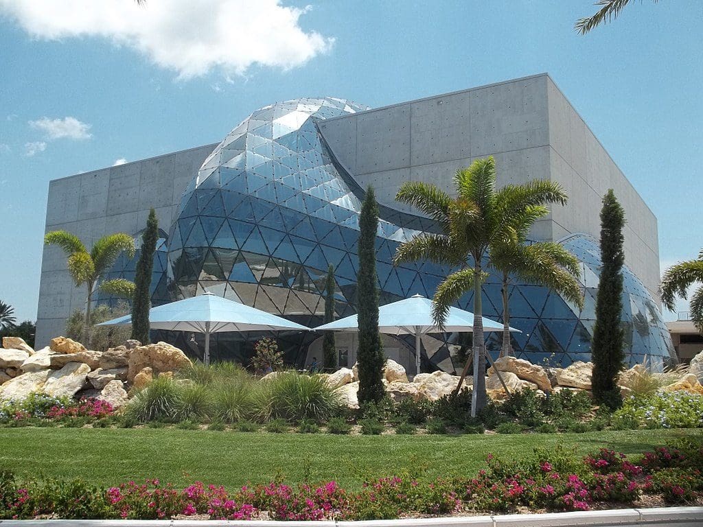 Dali Museum, Wikimedia Commons by Ebyabe