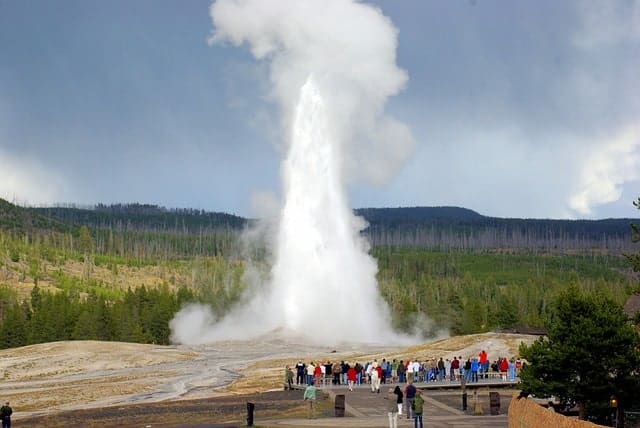 Old Faithful Yellowstone National Park