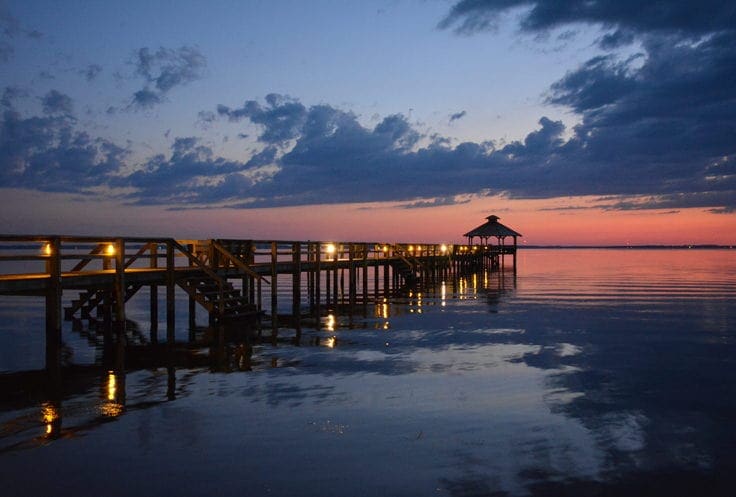 Currituck Pier by OuterBanks.com