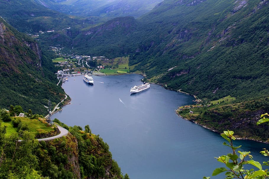 Bergen Fjord Curises