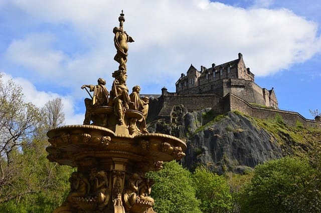 Edinburgh Scotland Travel Tips