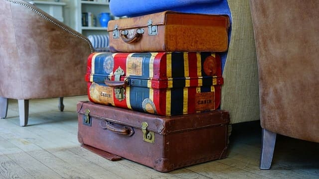 Decorating With Travel Trunks